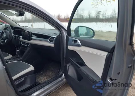 2025 Volkswagen Taos 1.5T Se from USA, damaged, VIN 3VVVC7B24SM049322